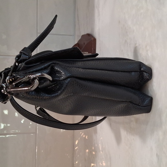 Crossbody - Picture 5 of 10